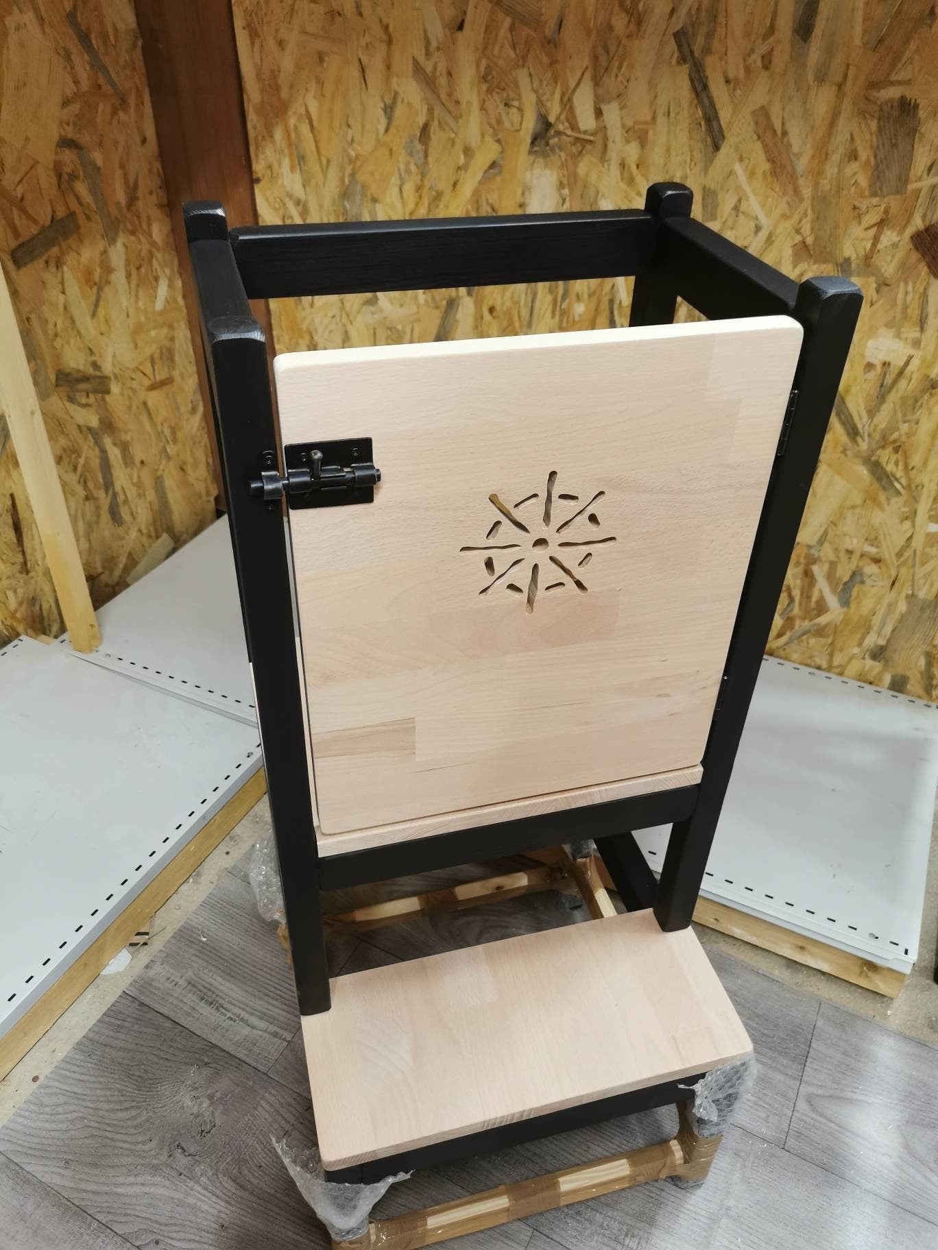 Personnalisation motif pour porte de tour d'observation