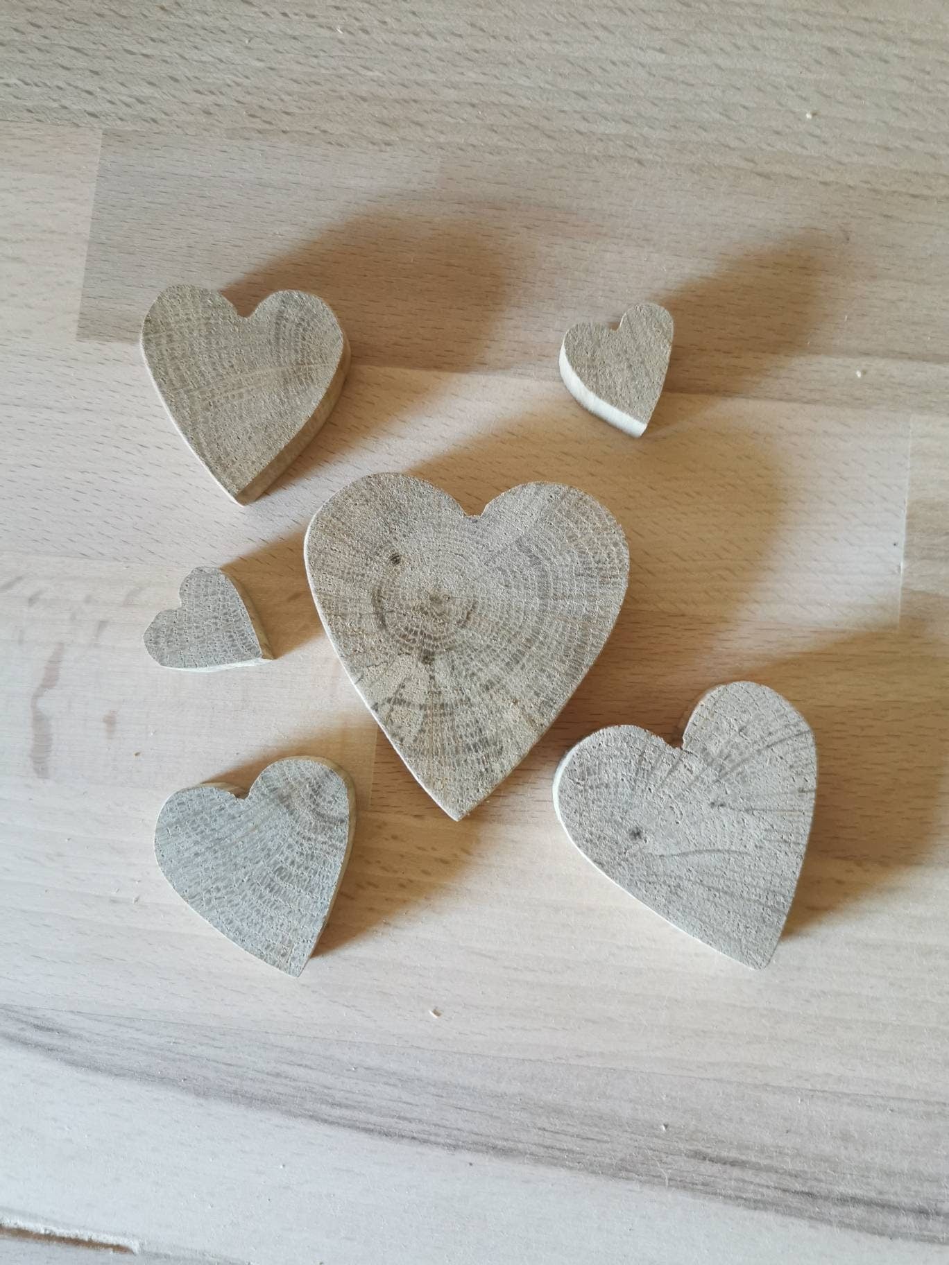 Lot Cœurs en bois naturel – Décoration & jeu sensoriel pour enfants