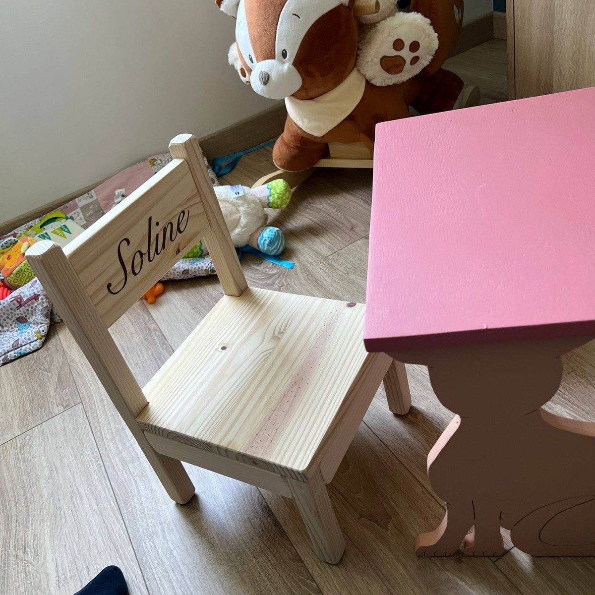 Chaise enfant en bois personnalisable