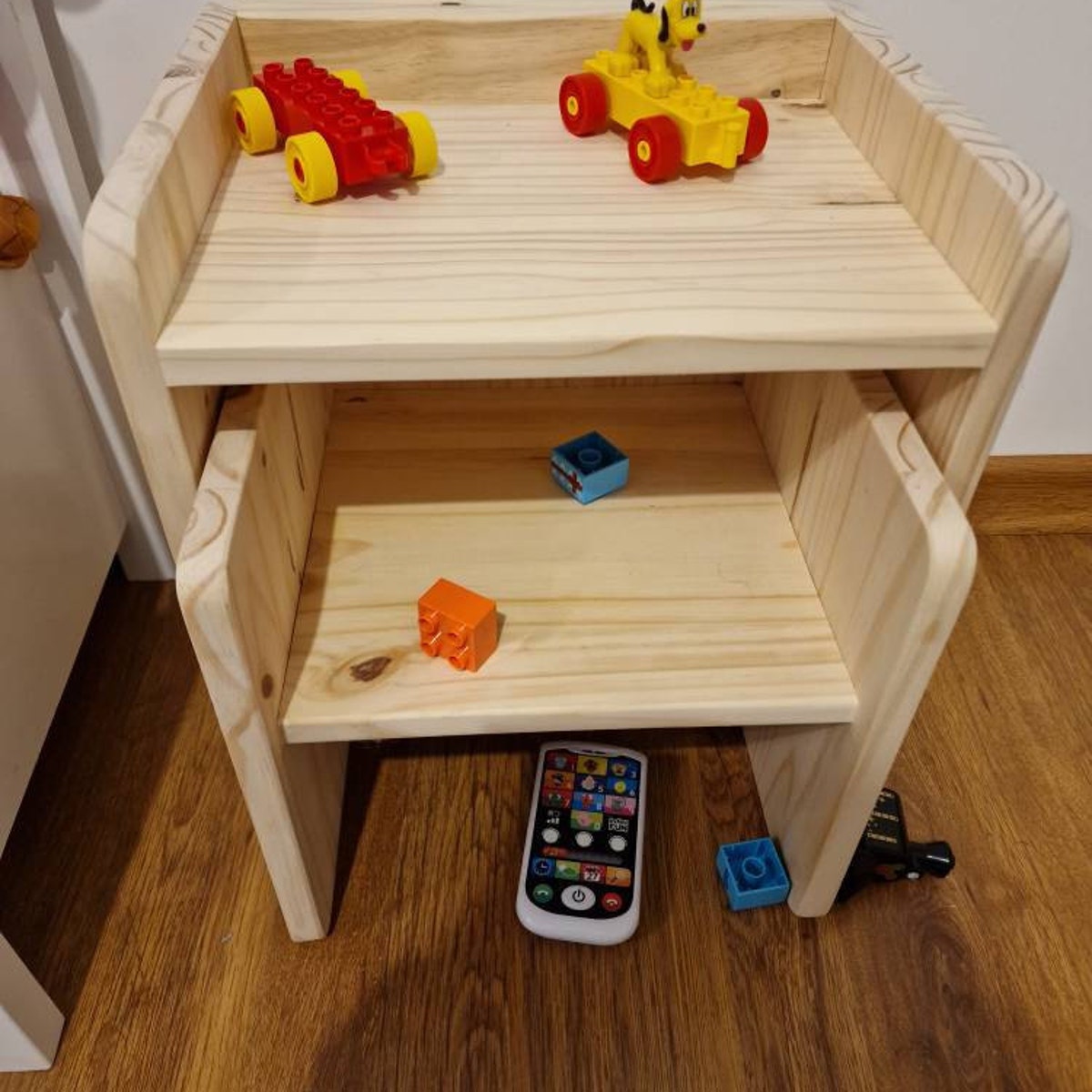 Duo Bureau et chaise evolutifs type Montessori